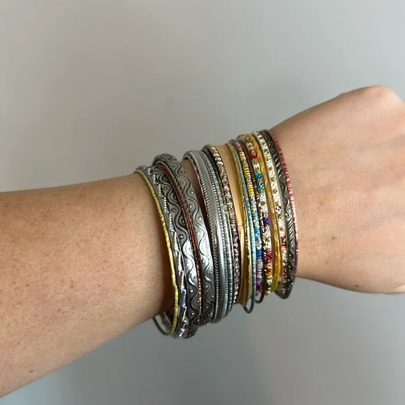 Lot Haul Variety Bangle Vintage Retro Bracelets - Picture 1 of 2